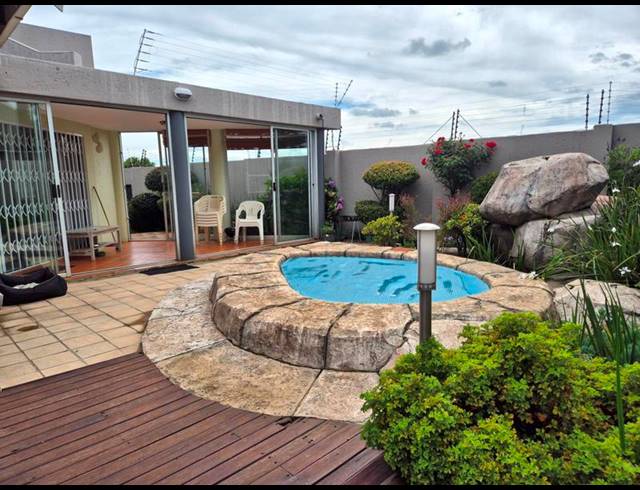 3 BEDROOM CLUSTER FOR SALE IN BEYERS PARK